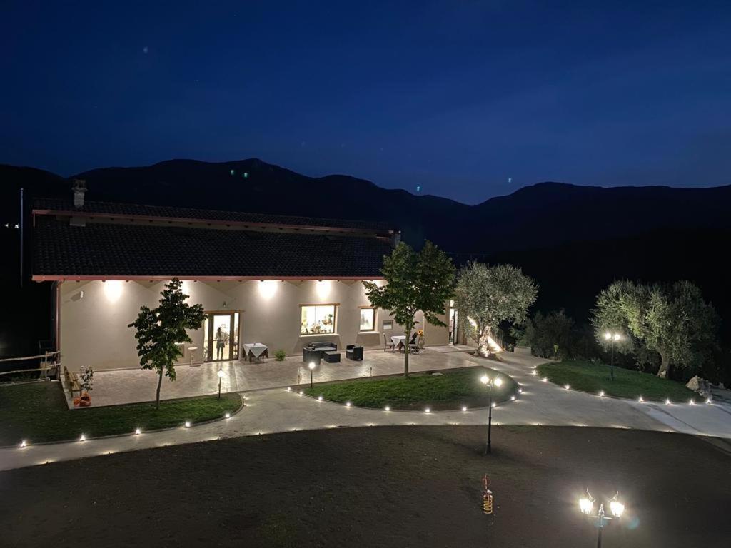 Tenuta Morrone Pertosa Extérieur photo