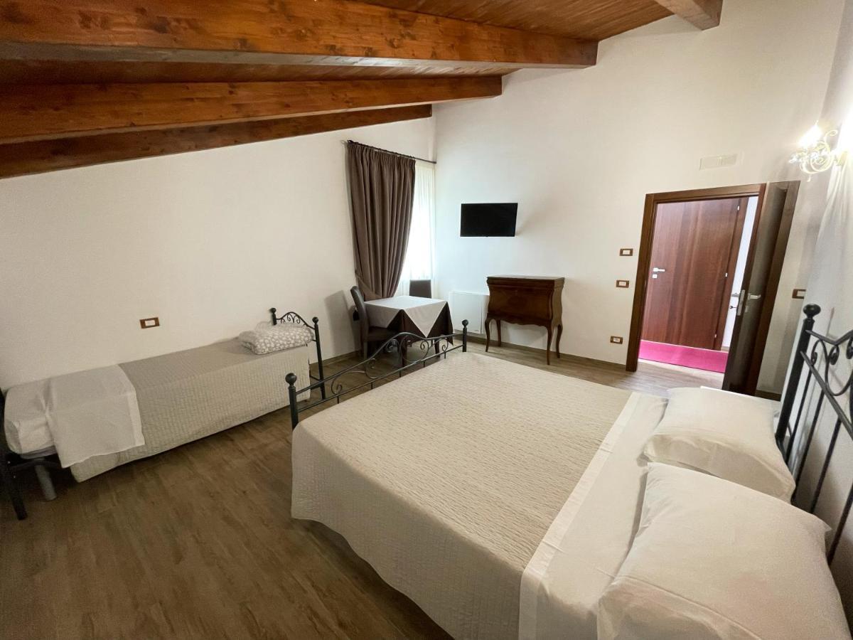 Tenuta Morrone Pertosa Extérieur photo