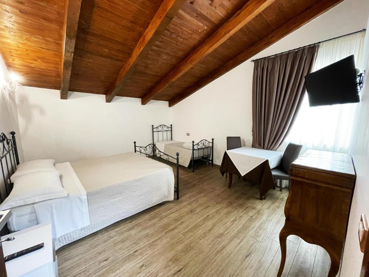 Tenuta Morrone Pertosa Extérieur photo